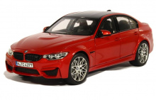 Миниатюрная модель BMW M3 F80 Competition