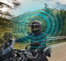 Обзор шлема Schuberth C5 ANC с системой активного шумоподавления.