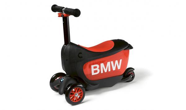 Детский самокат BMW Kids Scooter