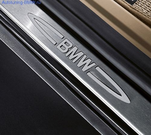 Накладки на пороги дверей BMW E90 3-серия