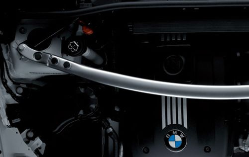 Растяжка передних стоек Performance для BMW 1-серия