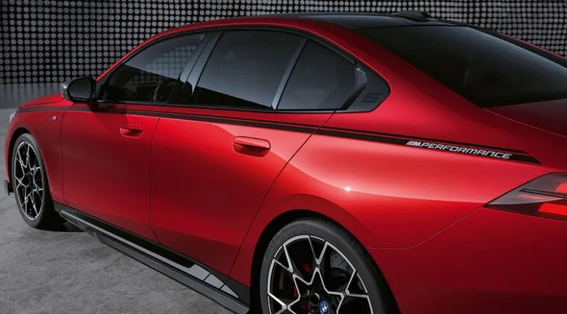 Акцентные полосы M Performance для BMW G60 5-серия