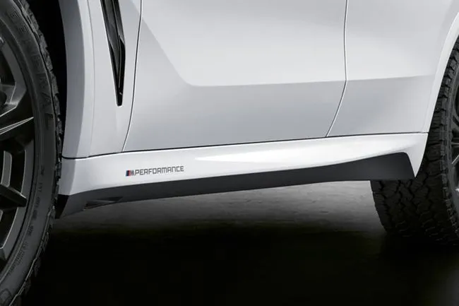Наклейки M Performance на боковые пороги BMW X5 G05