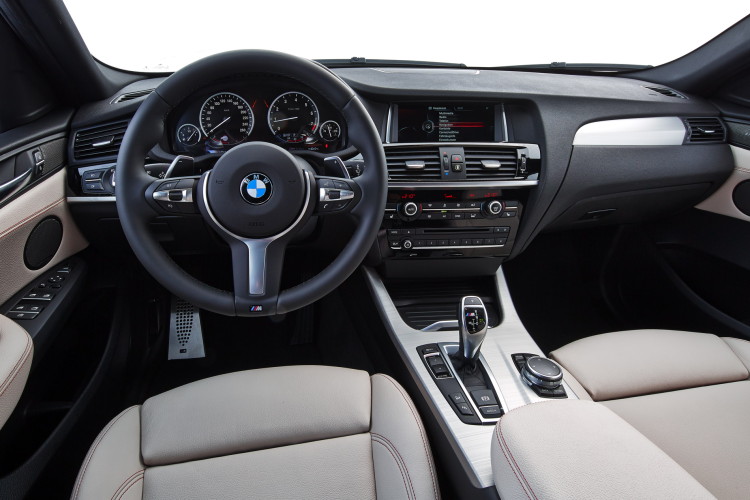 Интерьер BMW X4 M40i